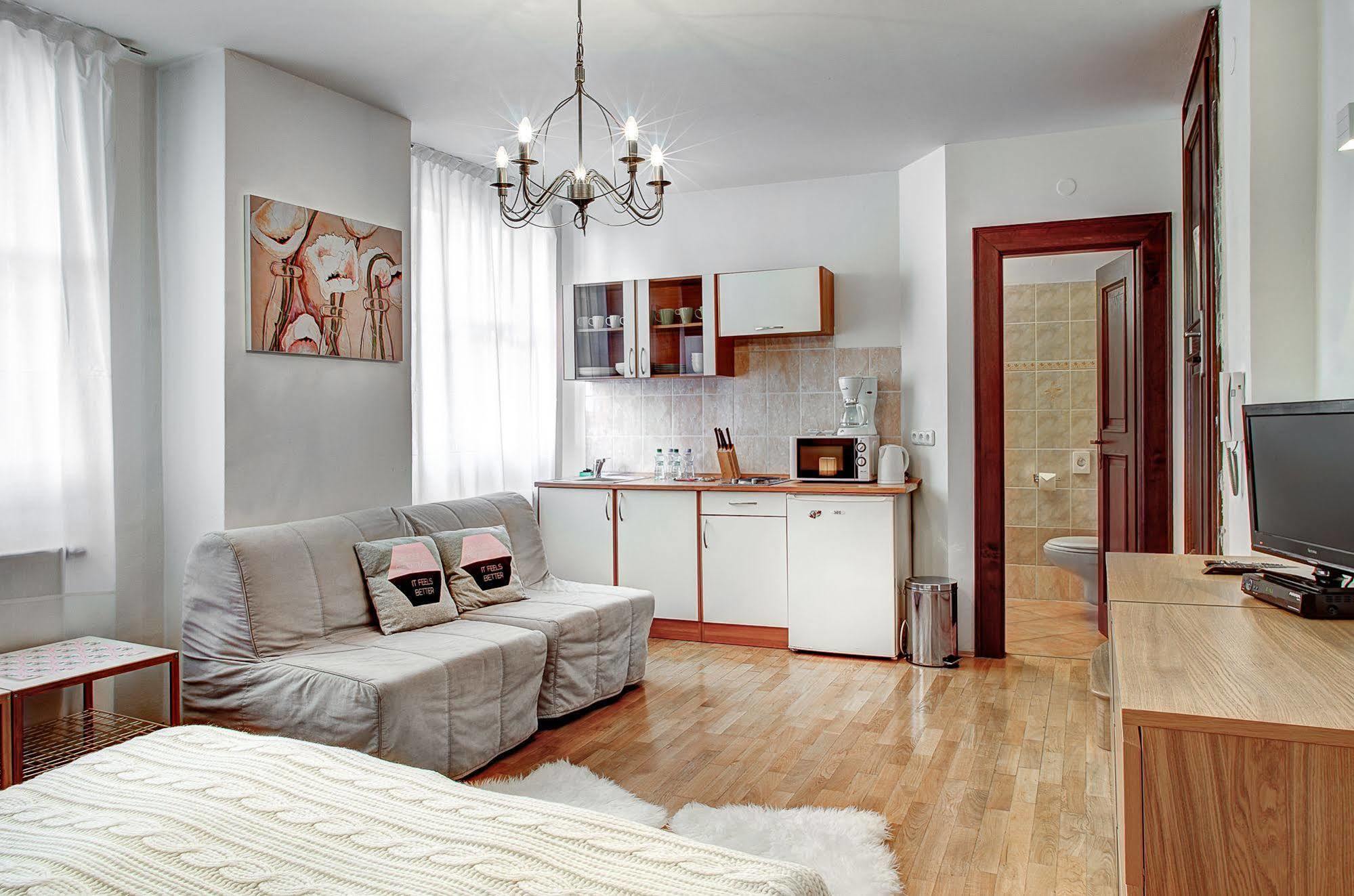 Abc Suites Aparthotel 3*