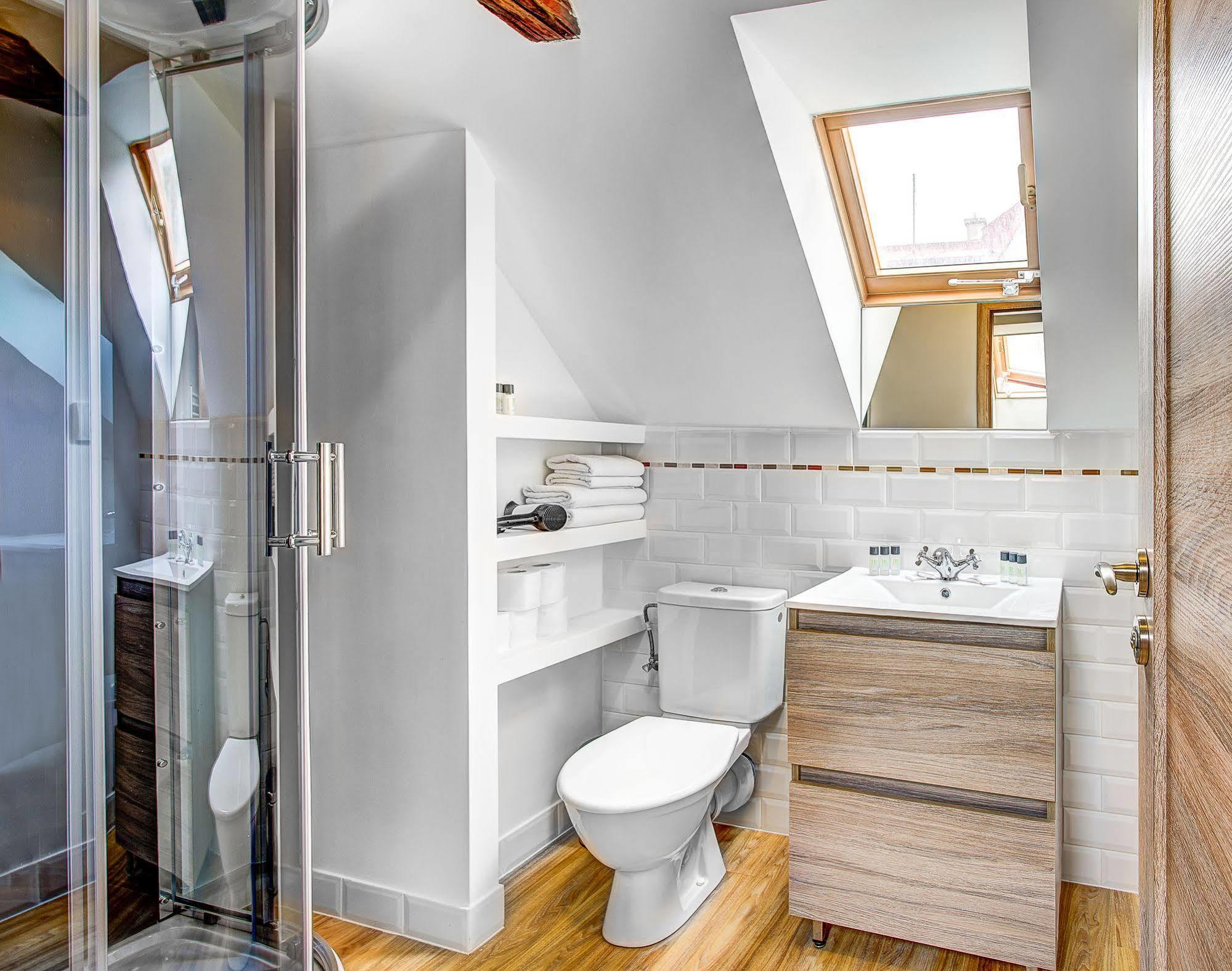 Aparthotel Abc Suites