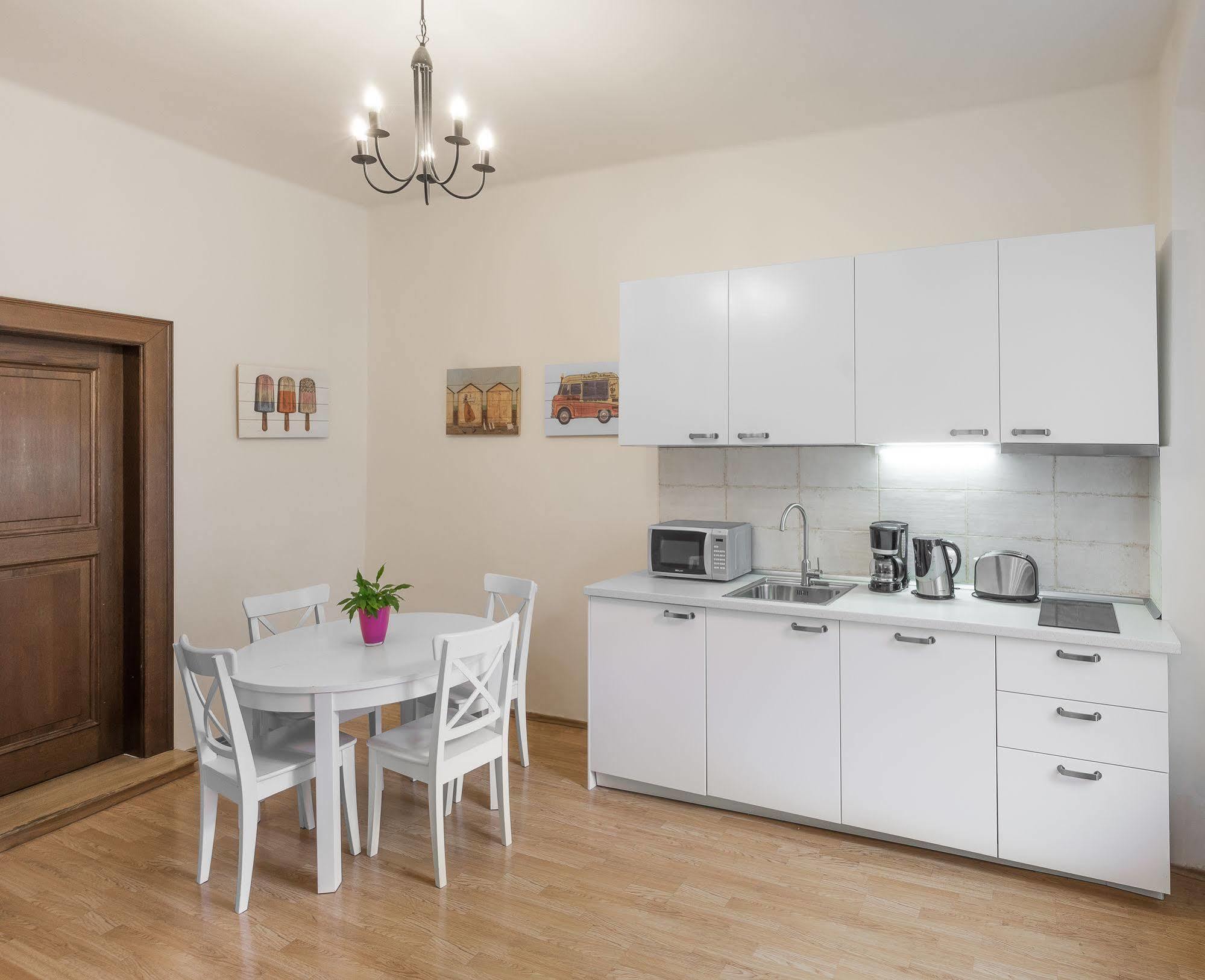 Abc Suites