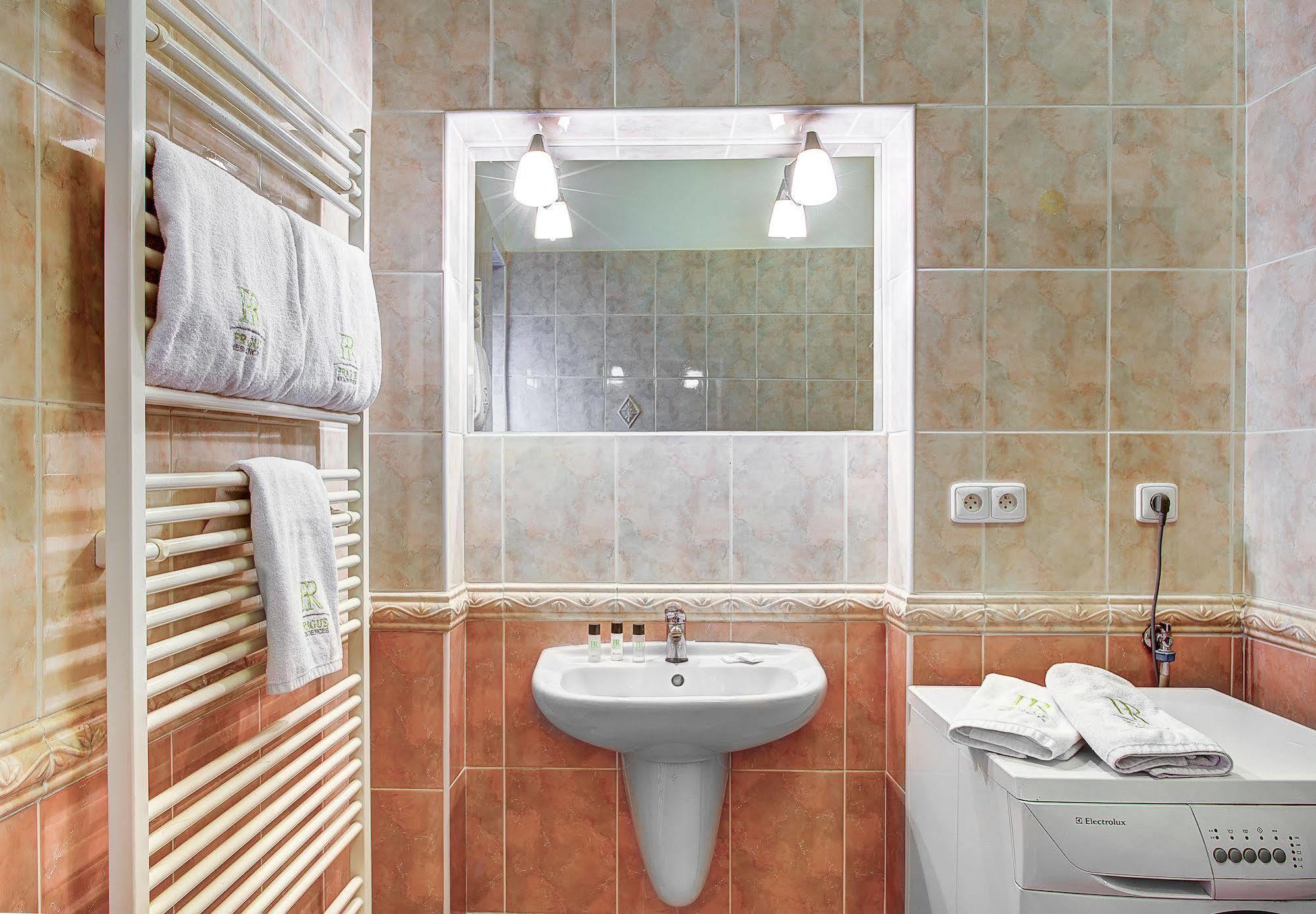 Abc Suites Aparthotel Prague